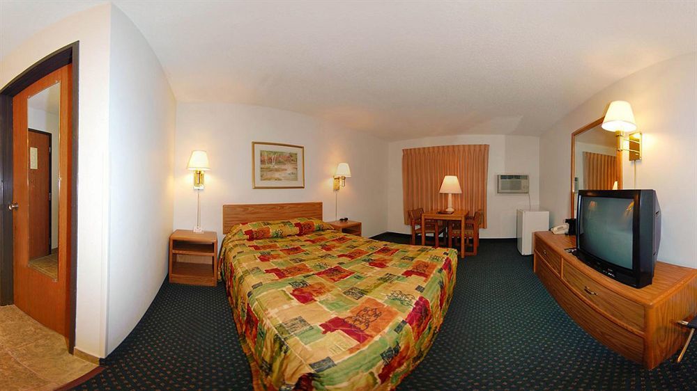 Super 8 By Wyndham Grand Island Hotel Eksteriør billede